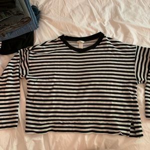 Black and white striped cropped pullover